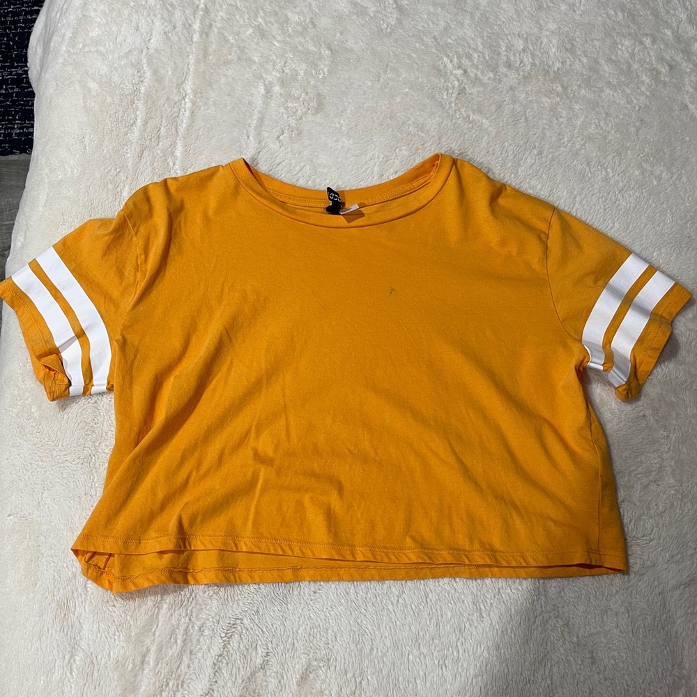 divided/h&m crop top